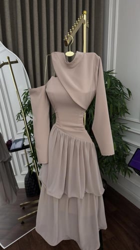 فستان ميد تفتة