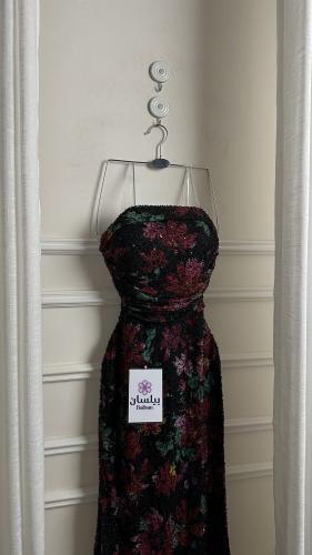 فستان طويل اسود بتطريز يدوي