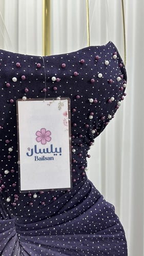 فستان طويل سهرة بتطريز