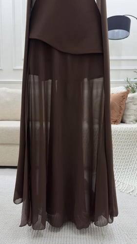 فستان طويل بني تفته مع شيفون