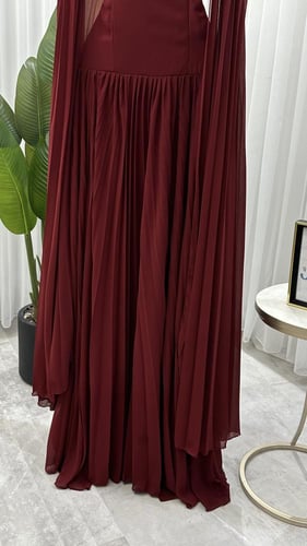 فستان طويل شيفون