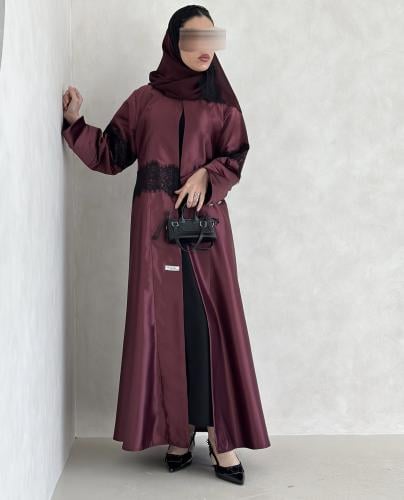 عباية لينا