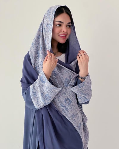 عباية ازورا