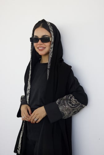 عـباية بسمة(عباية ثلاث اكمام)