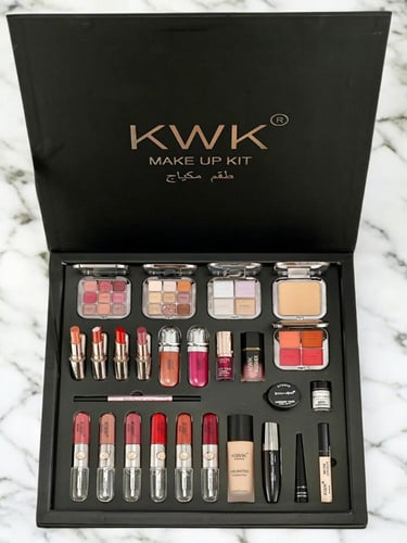 بوكس مكياج كامل KWK - مثالي للاستخدام اليومي