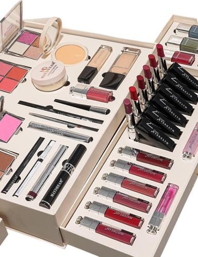 بوكس مكياج العروس الفاخر المتكامل: مجموعة ماي دريم...