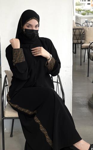 Abaya in velvet with soft crepe fabric