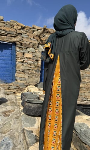 عباية / جلابية مع طرحة