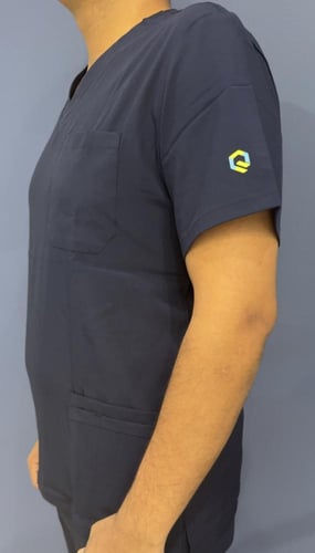 بلوزة سكرب كيو رجالي Q120