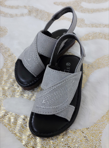 نعال شرقي أطفال