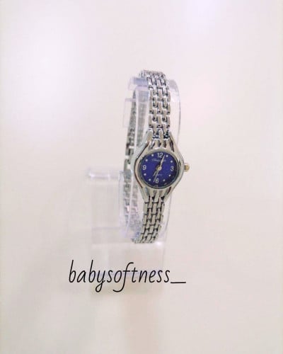 ساعة مواليد أزرق