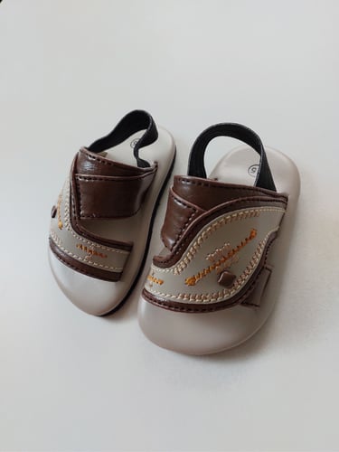 نعال شرقي اطفال