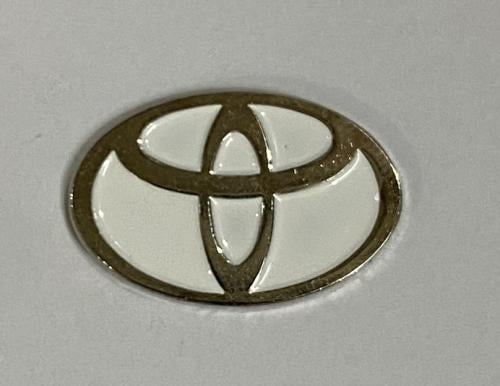 ستيكر معدني تويوتا