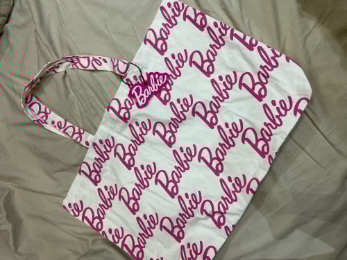 توت باق باربي