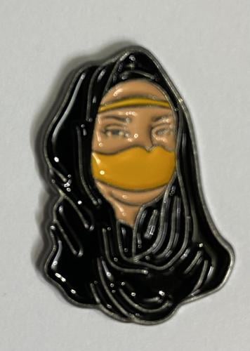 ستيكر معدني بنت لابسه برقع