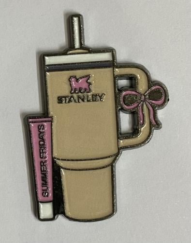 ستيكر معدني مق ستانلي و قلوس