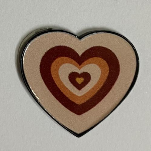 ستيكر معدني قلب