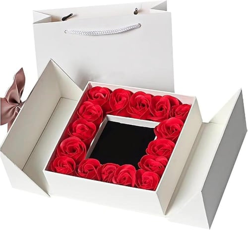 بوكس هدايا مع الورد