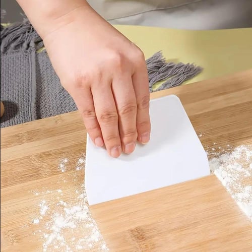 مكشطة العجين