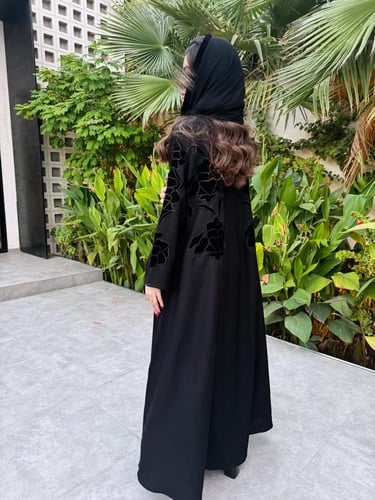 عباية ميار اسود