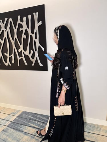 عباية غزل تطريز ملون