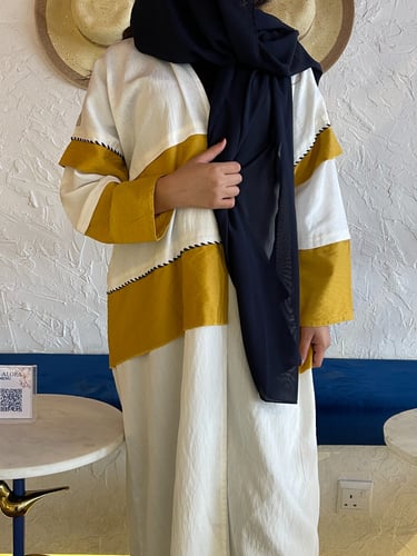 عباية ملون شاملة الطرحة