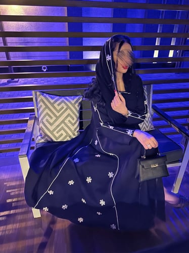 عباية H0 ابيض