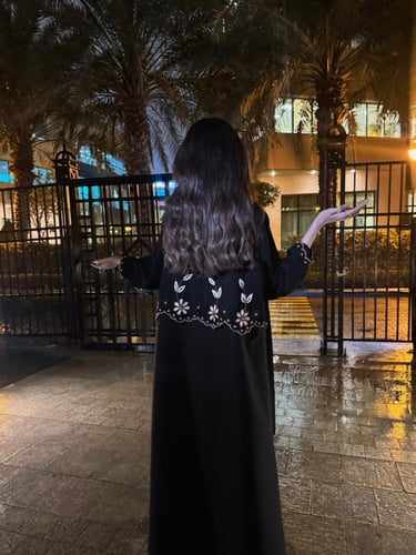 عباية وفاء ملون