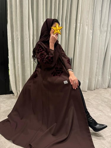 عباية ميار عنابي