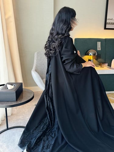 عباية ترف اسود