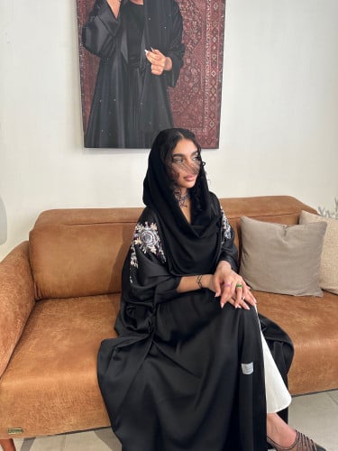 عباية بشت لايت