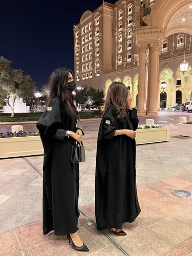 عباية الزين اسود