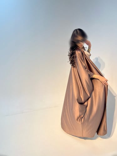 عباية بشت بني