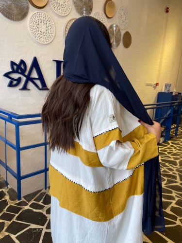 عباية ملون شاملة الطرحة