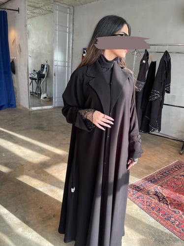 عباية كلوش بدانتيل بالكم + طرحة