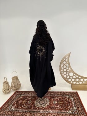 عباية فوز اسود