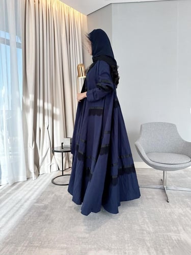 عباية لمار كحلي