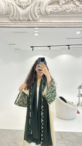 عباية سمر لون بيج