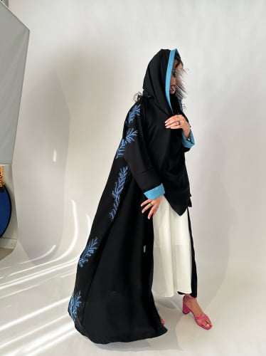 عباية ازهار سماوي
