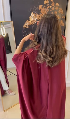 عباية بشت كامل عنابي