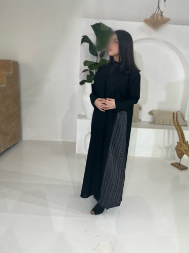 عباية موديل على جنب
