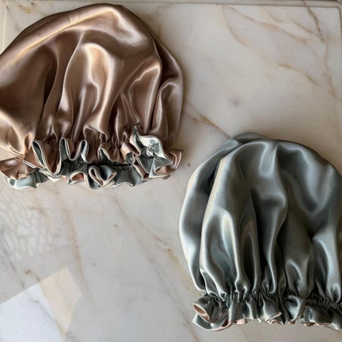 غطاء راس حرير ستان وجهين لون اخضر و وبيج