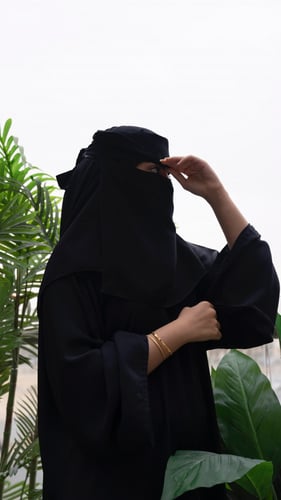 نقاب قصير اسلامي "ببرده" مبطن بالحرير الطبيعي