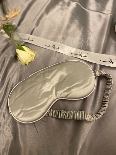 ماسك عيون للنوم حرير طبيعي لون رمادي