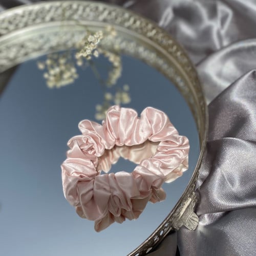 ربطة شعر حرير طبيعي 100٪ لون وردي فاتح