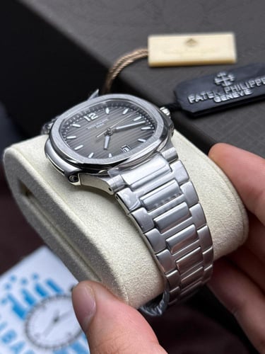 ساعة باتيك فيليب نوتيلوس هاي كوالتي