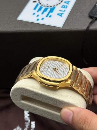 ساعة باتيك فيليب نوتيلوس هاي كوالتي