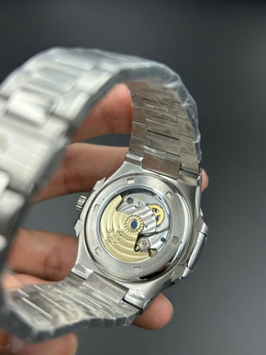 ساعة باتيك فيليب ناتلوس الدرجة الاولى