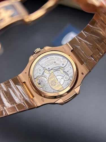 ساعة باتيك فيليب نوتلس 5712 اعلى مكينة سوبر كلون