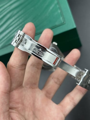 ساعة رولكس ديت جست ابيض كوبي سويس